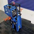 Buoyancy frame aids positioning of Webtool cutter by divers